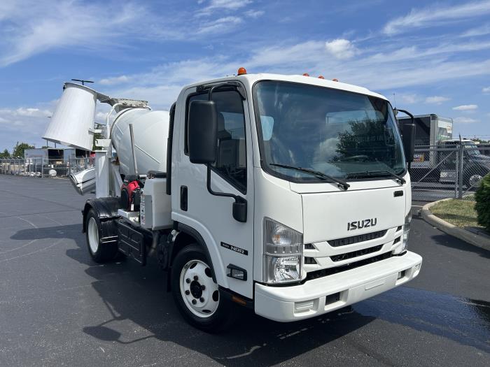 2022 Isuzu NRR-1