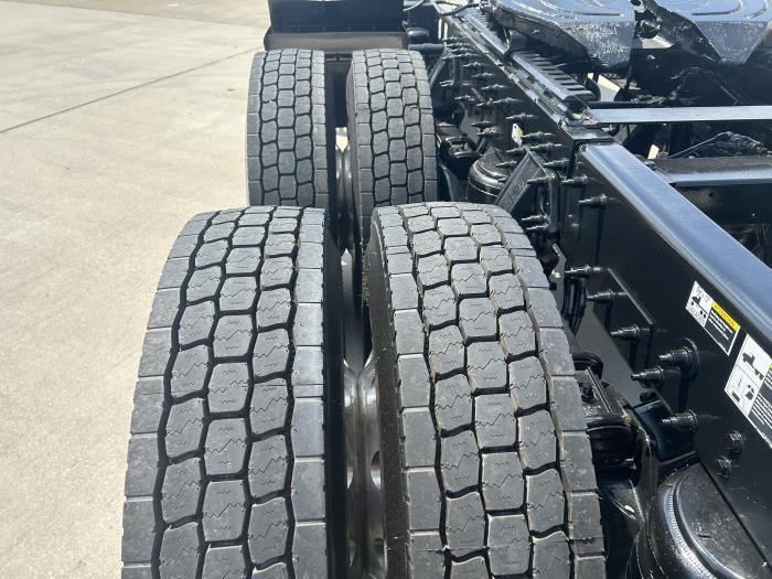 2015 Peterbilt 579-12