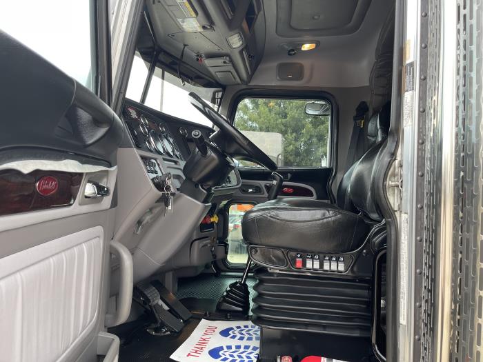 2019 Peterbilt 389-14