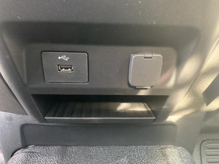 2023 Ford F-550-29