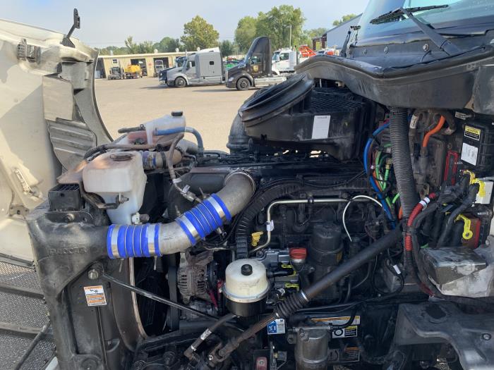 2018 Peterbilt 579-9