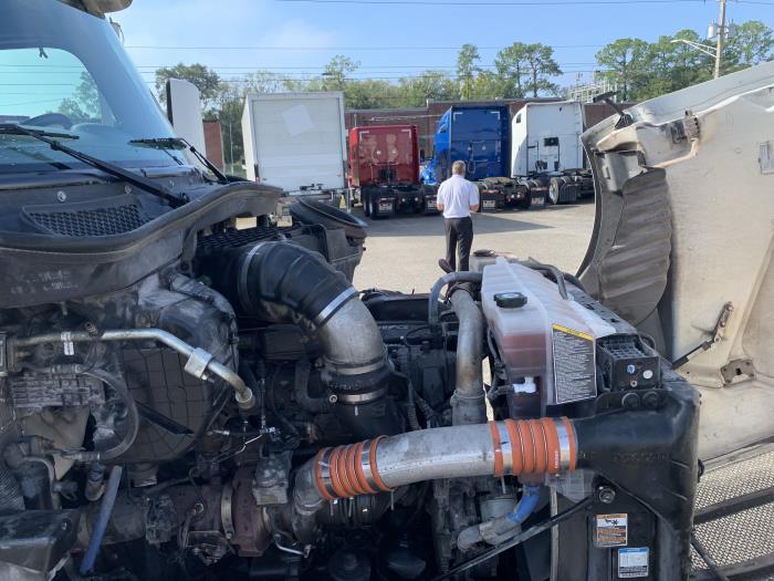2018 Peterbilt 579-10