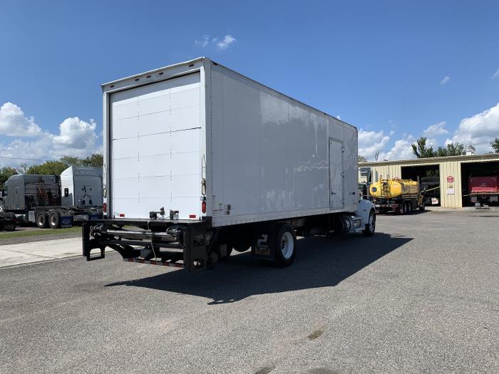 2017 Peterbilt 337-5