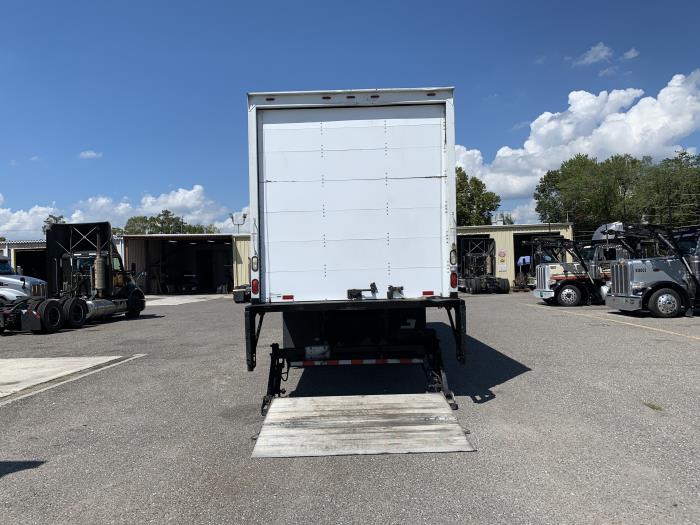2017 Peterbilt 337-9