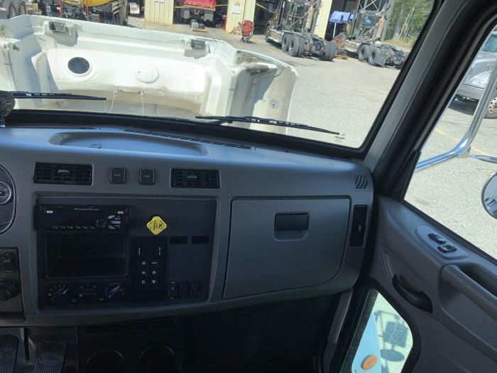 2017 Peterbilt 337-21