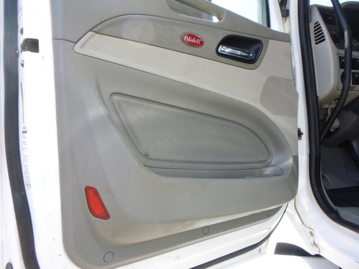 2019 Peterbilt 567-17
