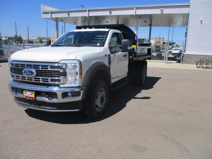 2023 Ford F-600-1