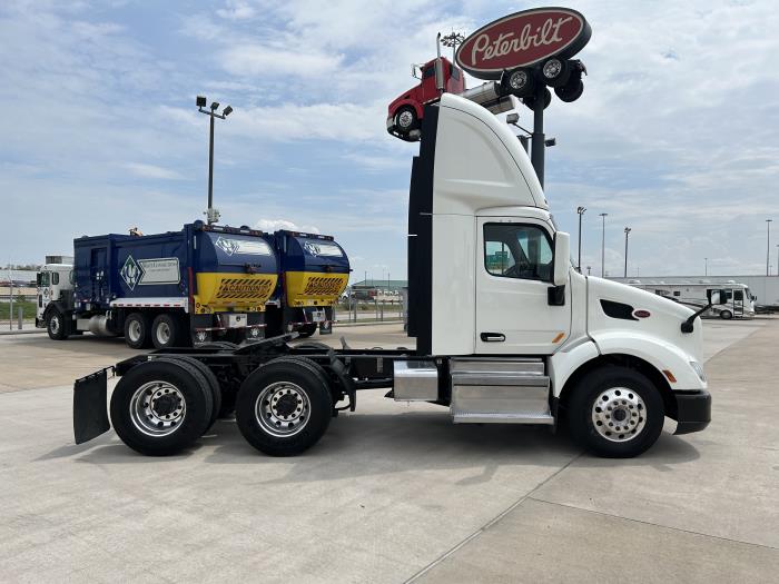 2021 Peterbilt 579-6