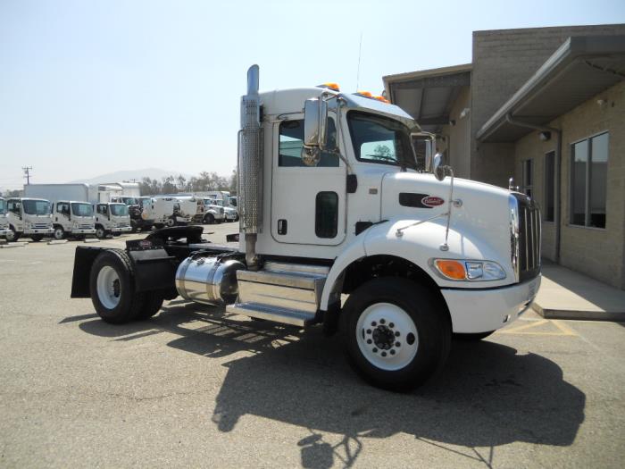2019 Peterbilt 337-2