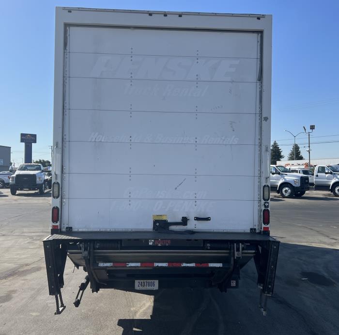 2017 International 4300-4X2-5