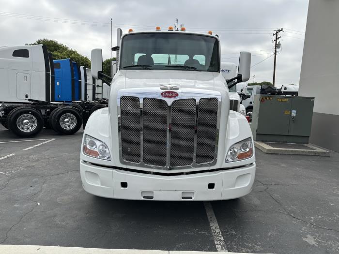 2014 Peterbilt 579-2