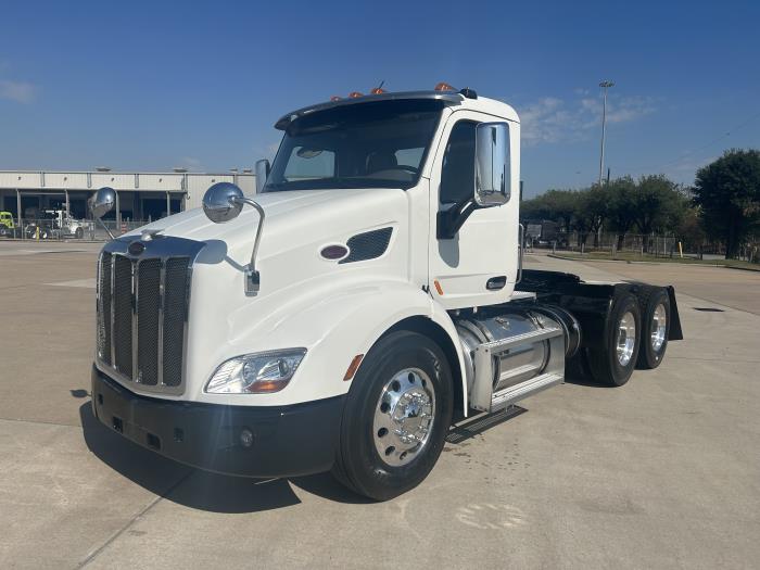 2015 Peterbilt 579-1