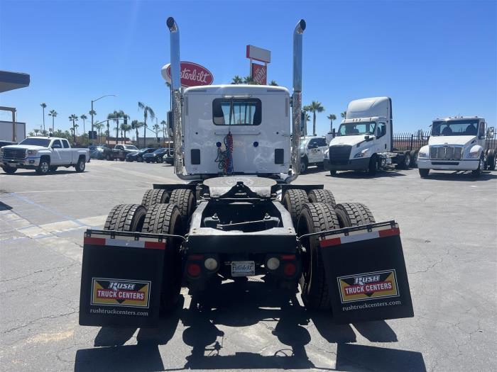 2017 Peterbilt 579-6
