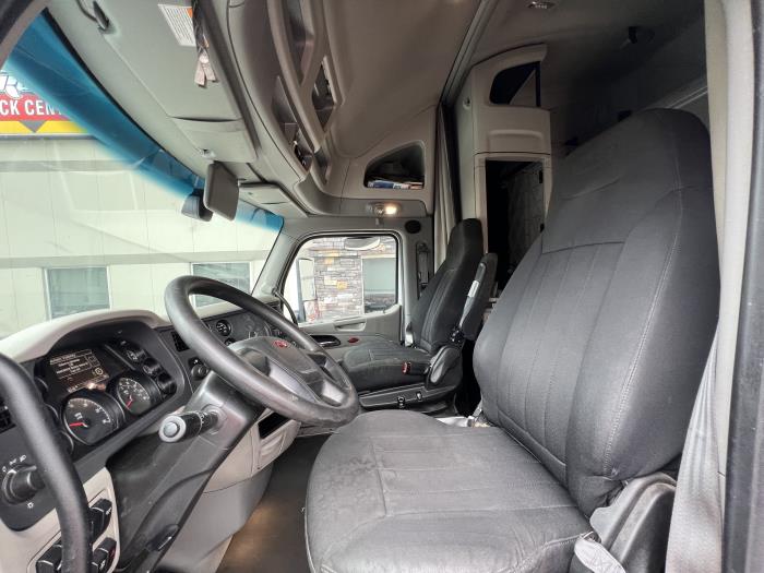 2020 Peterbilt 579-11