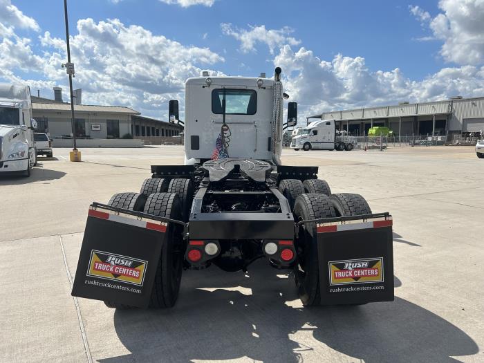 2015 Peterbilt 579-4