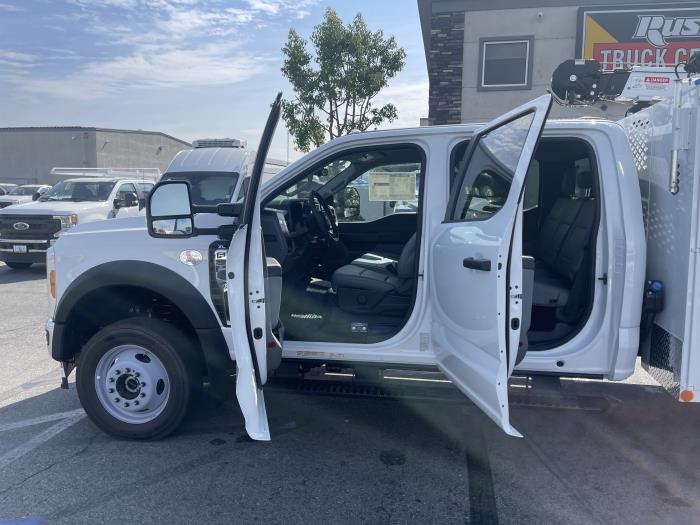 2023 Ford F-550-23