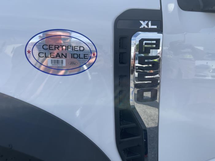 2023 Ford F-550-36