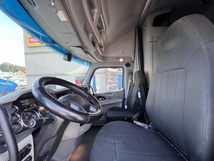 2020 Peterbilt 579-13