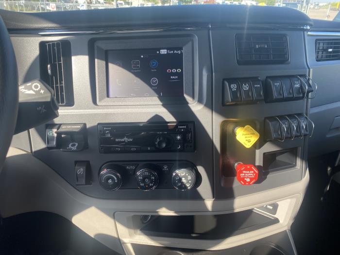 2024 Peterbilt 579-16