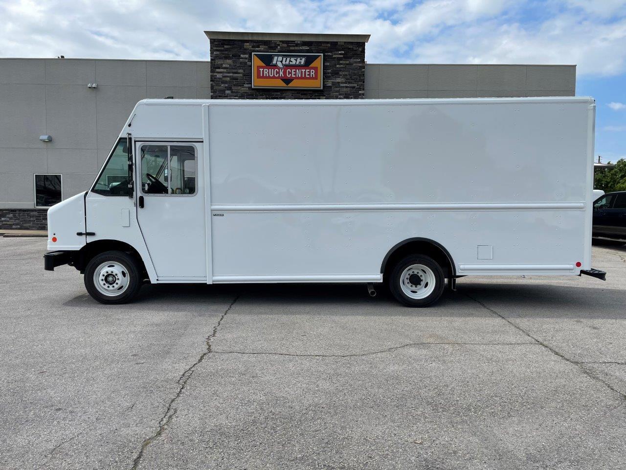 New 2022 Ford F-59 4x2, Utilimaster P1000 Step Van / Walk-in for sale #1448107 - photo 3