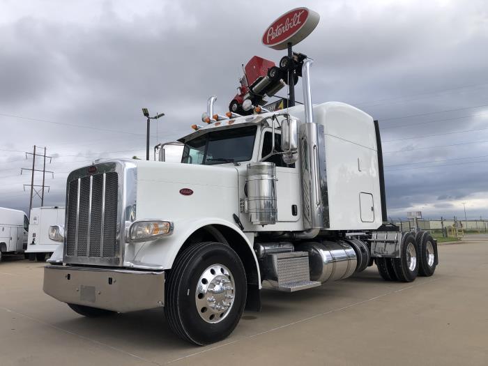 2019 Peterbilt 389-1