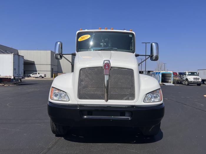 2019 Kenworth T370-2
