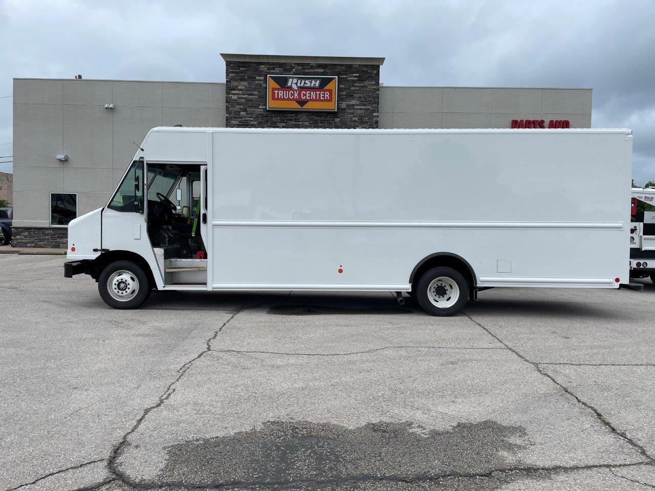 2022 Ford F-59 DRW 4x2, Utilimaster P1200 Step Van / Walk-in for sale #1465337 - photo 4