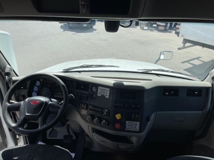 2020 Peterbilt 579-21