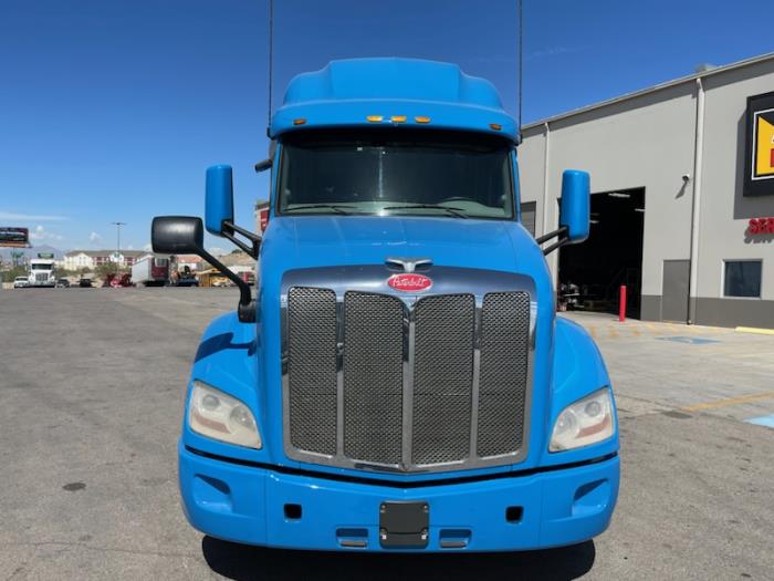 2020 Peterbilt 579-2