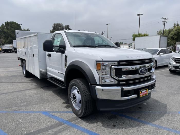 2023 Ford F-600-7