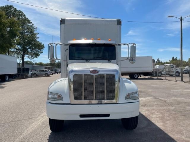 2017 Peterbilt 330-5