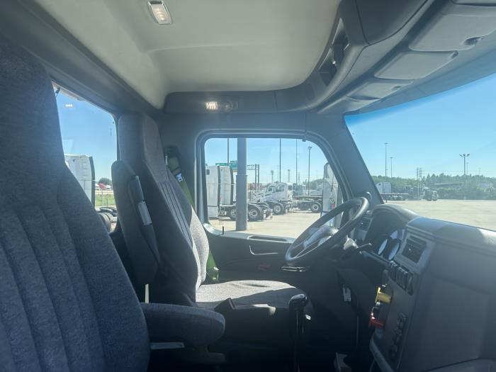 2015 Peterbilt 579-22