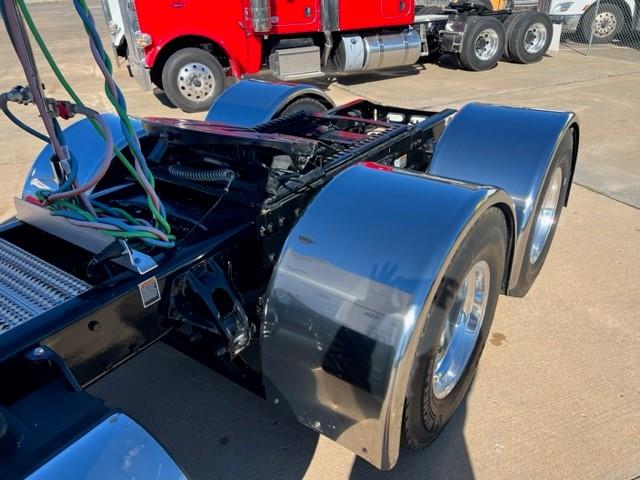 2024 Peterbilt 389-13