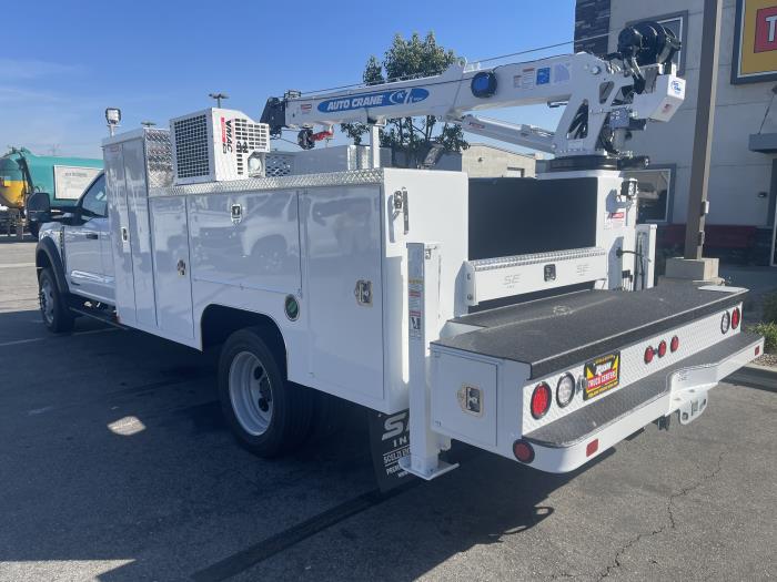 2023 Ford F-550-3