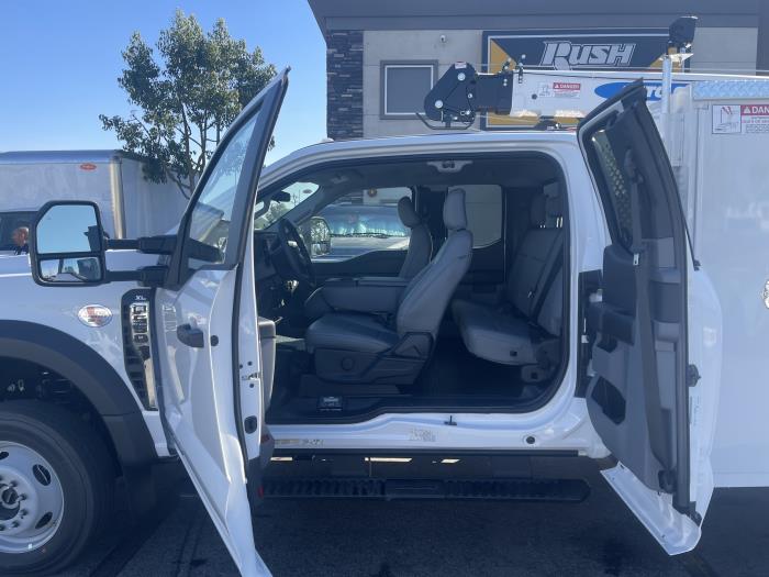 2023 Ford F-550-25