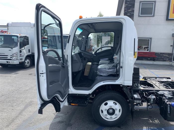 2024 Isuzu NPR-HD-12