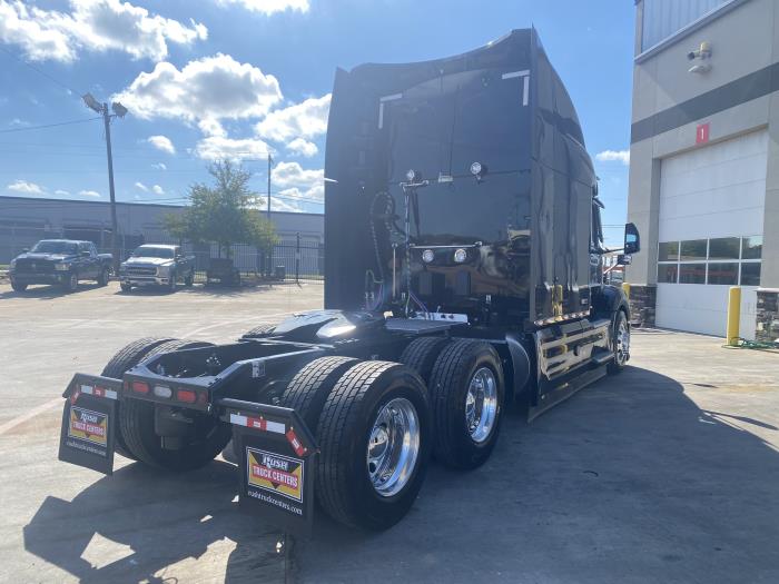 2024 Peterbilt 579-8