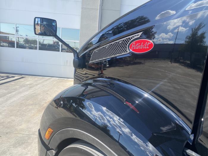 2024 Peterbilt 579-18