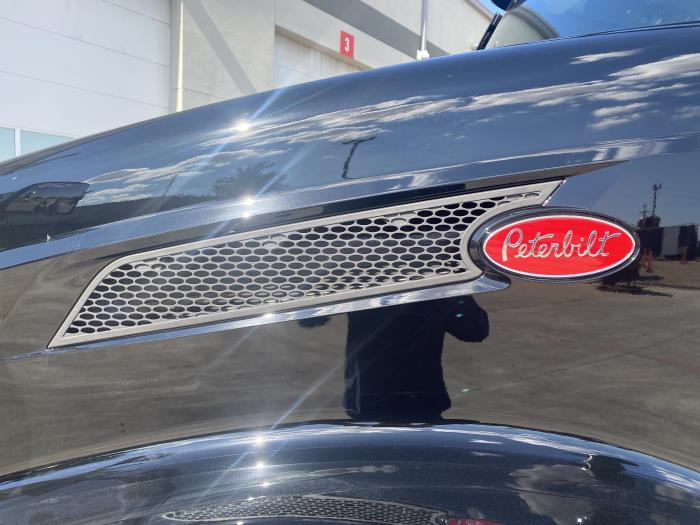 2024 Peterbilt 579-19
