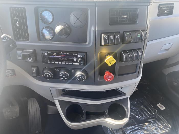 2024 Peterbilt 579-42