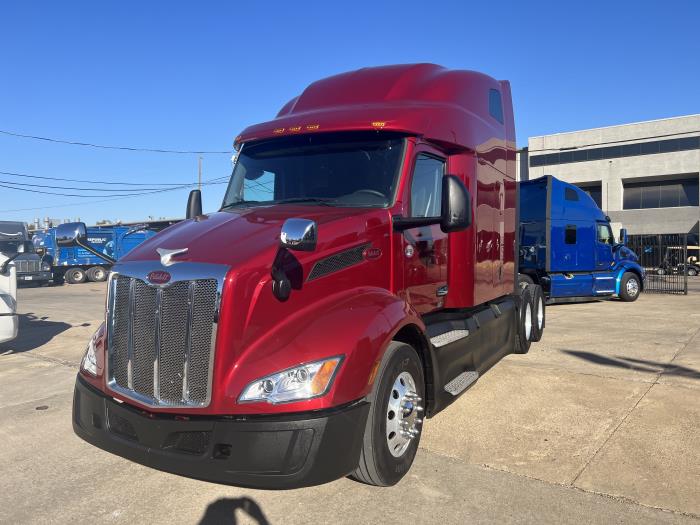 2023 Peterbilt 579-27