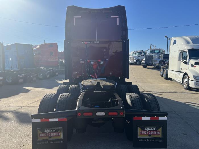 2023 Peterbilt 579-37