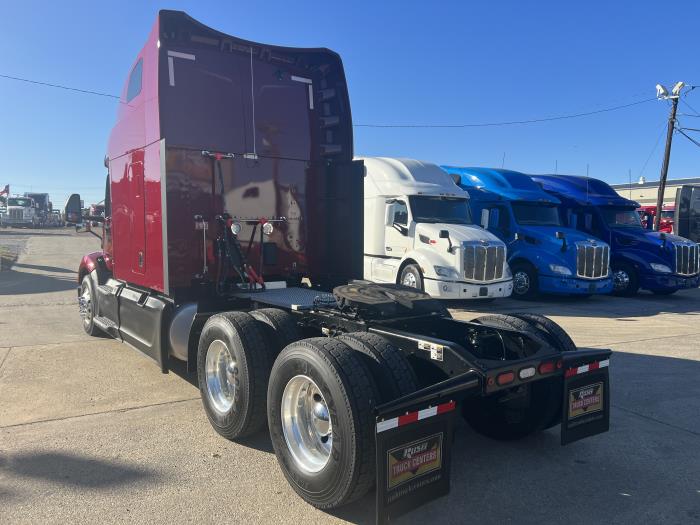 2023 Peterbilt 579-38