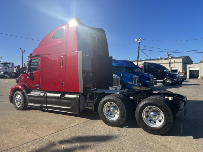 2023 Peterbilt 579-39