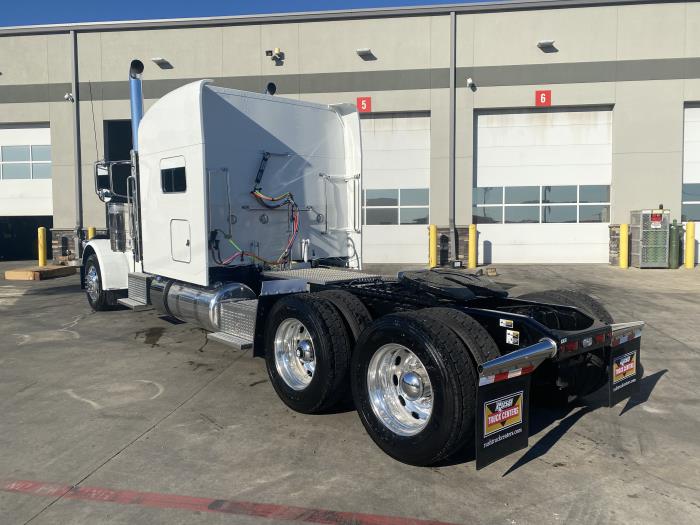 2024 Peterbilt 389-6