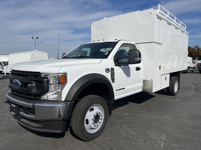 2022 Ford F-550-2