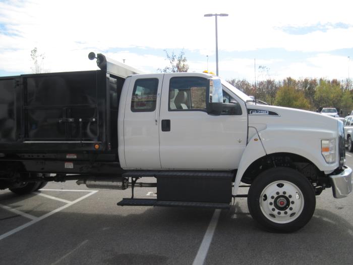 2024 Ford F-750-7