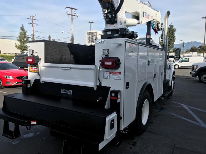 2024 Ford F-750-4