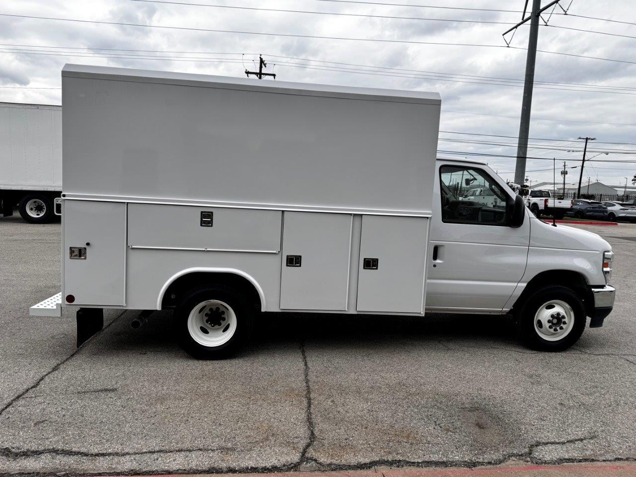 New 2024 Ford E-350 Standard RWD, 11' Reading RVSL Service Utility Van for sale #1693944 - photo 5