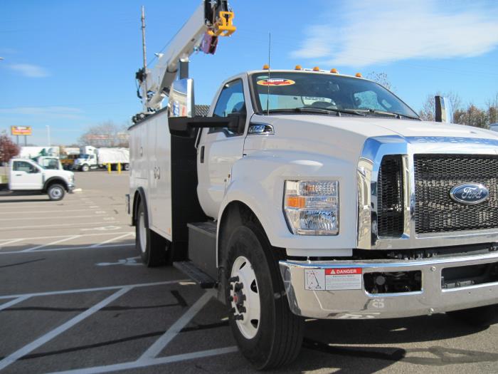 2024 Ford F-750-20